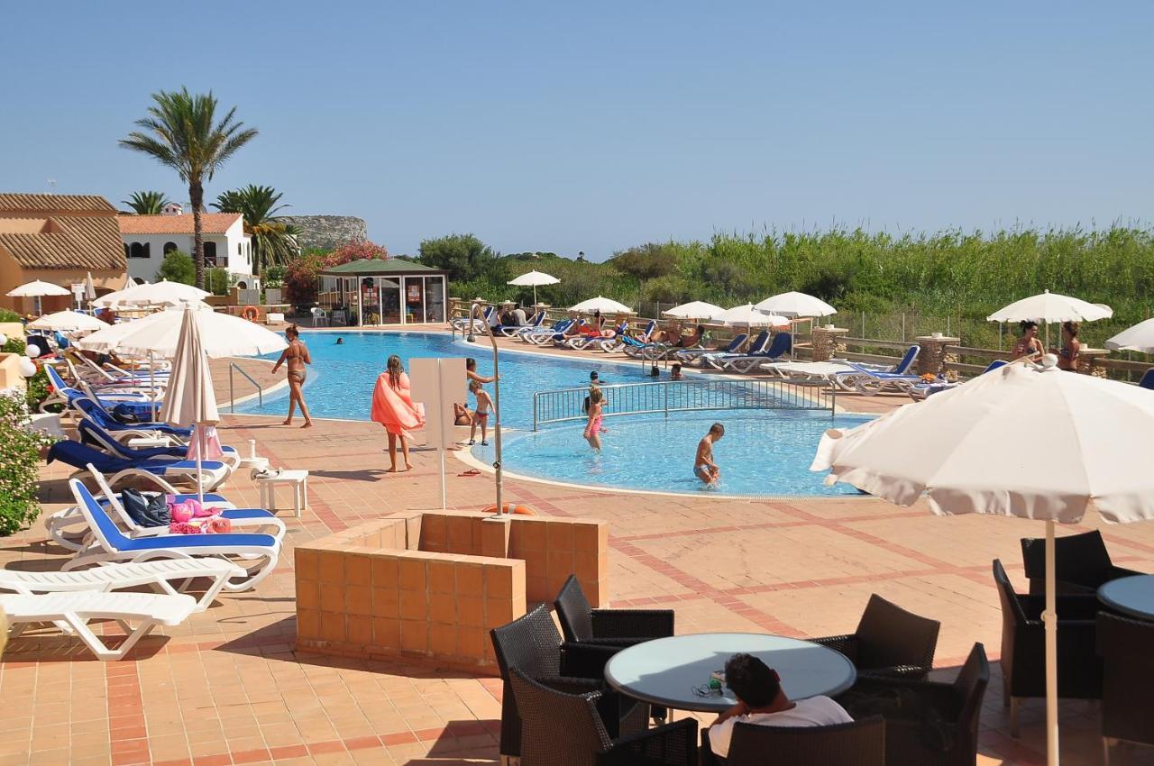 Hotel Arenas de Son Bou Exterior foto