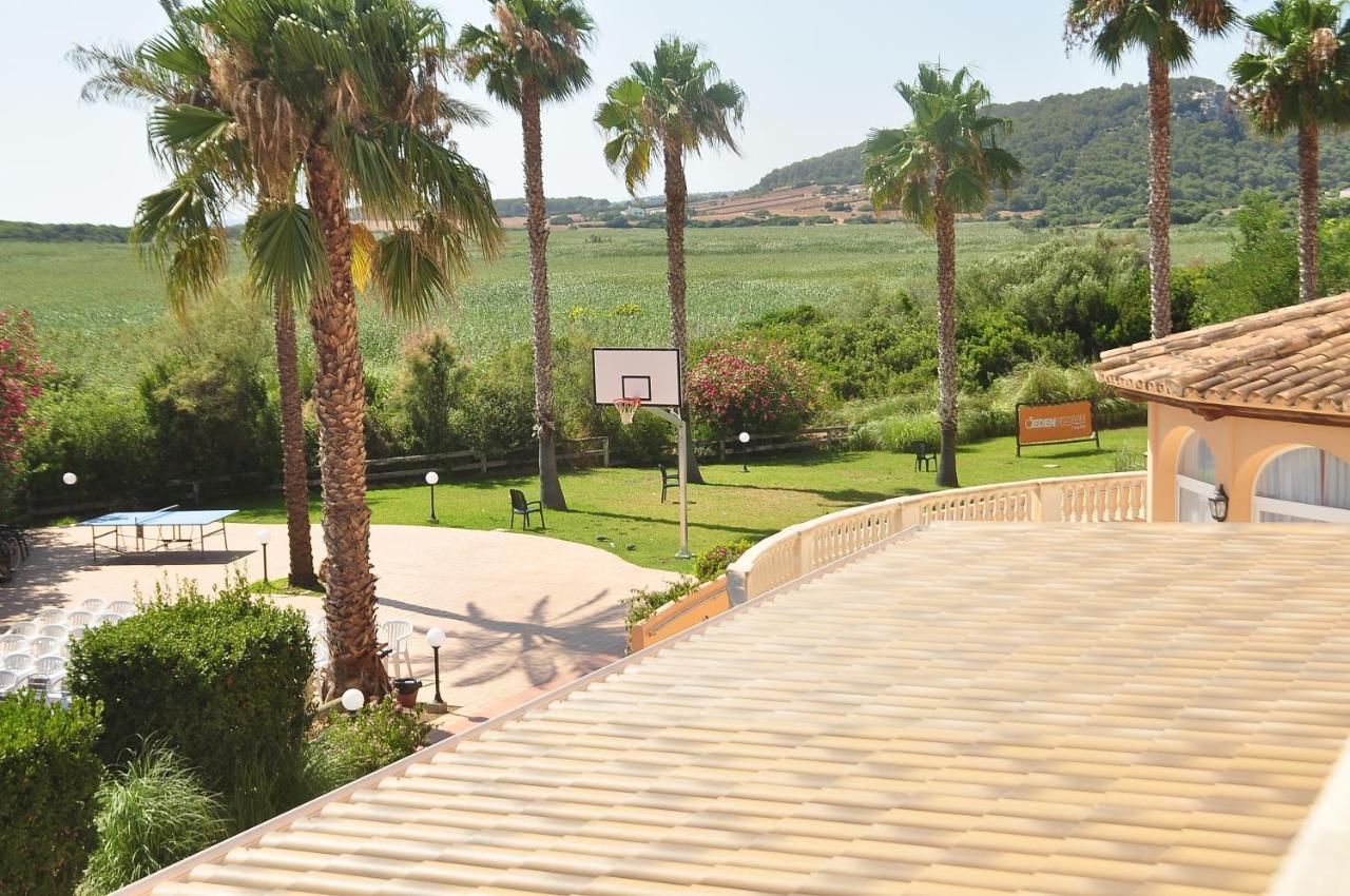 Hotel Arenas de Son Bou Exterior foto